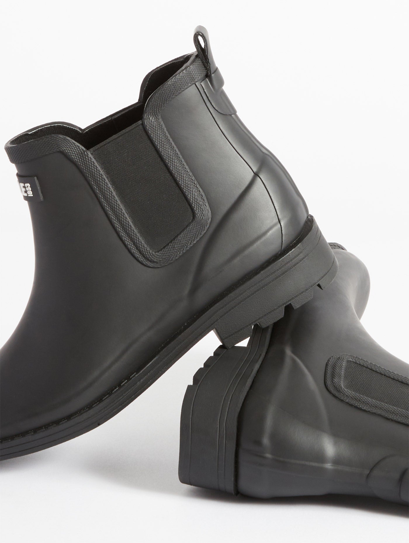 La botte qui se joue de la pluie et des obstacles Aigle