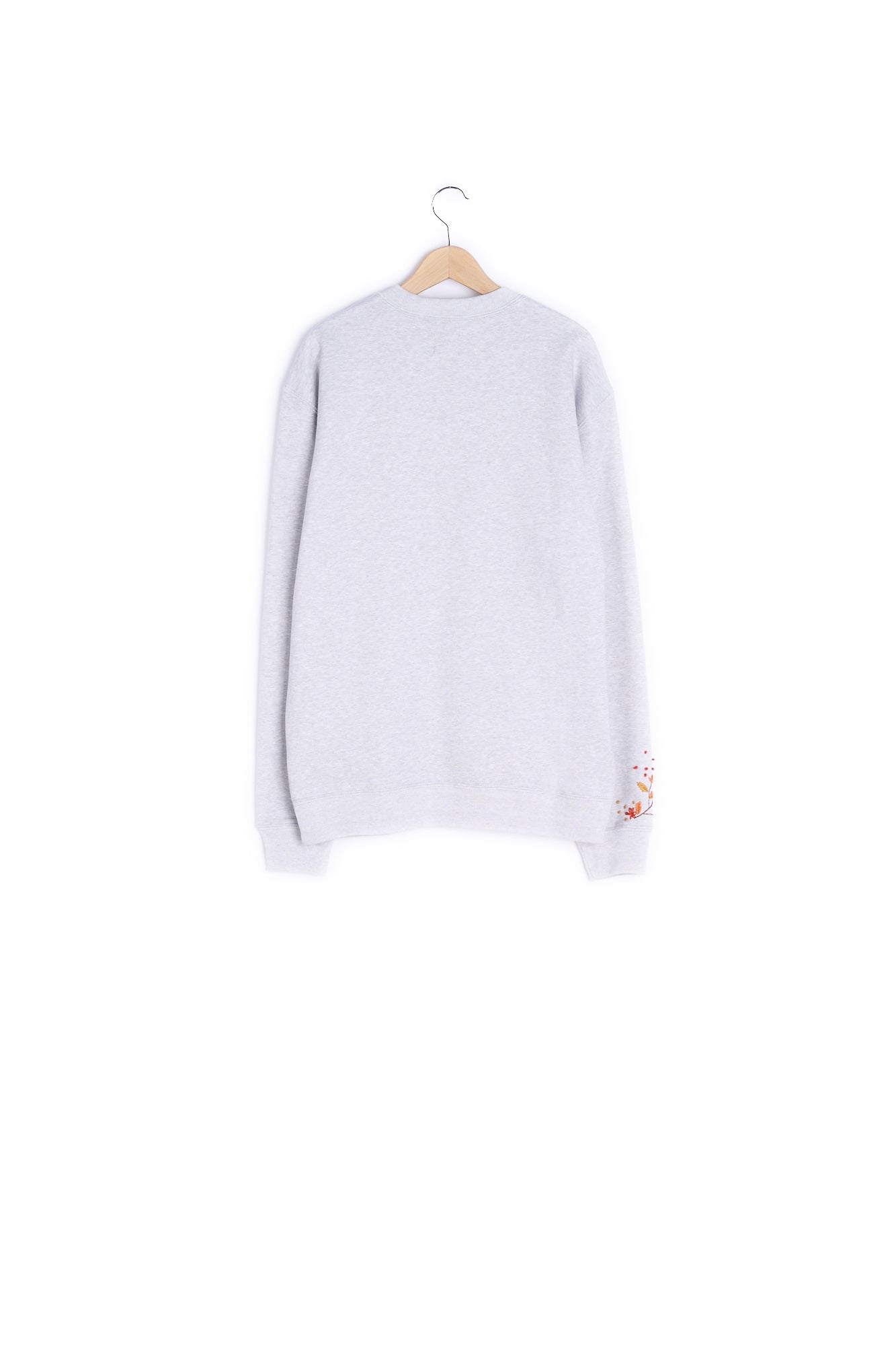 Pull chaud en laine upcyclé par Tilli Aigle