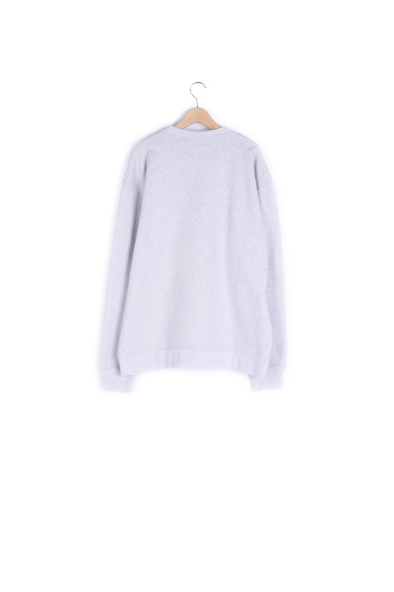 Pull chaud en laine upcyclé par Tilli Aigle