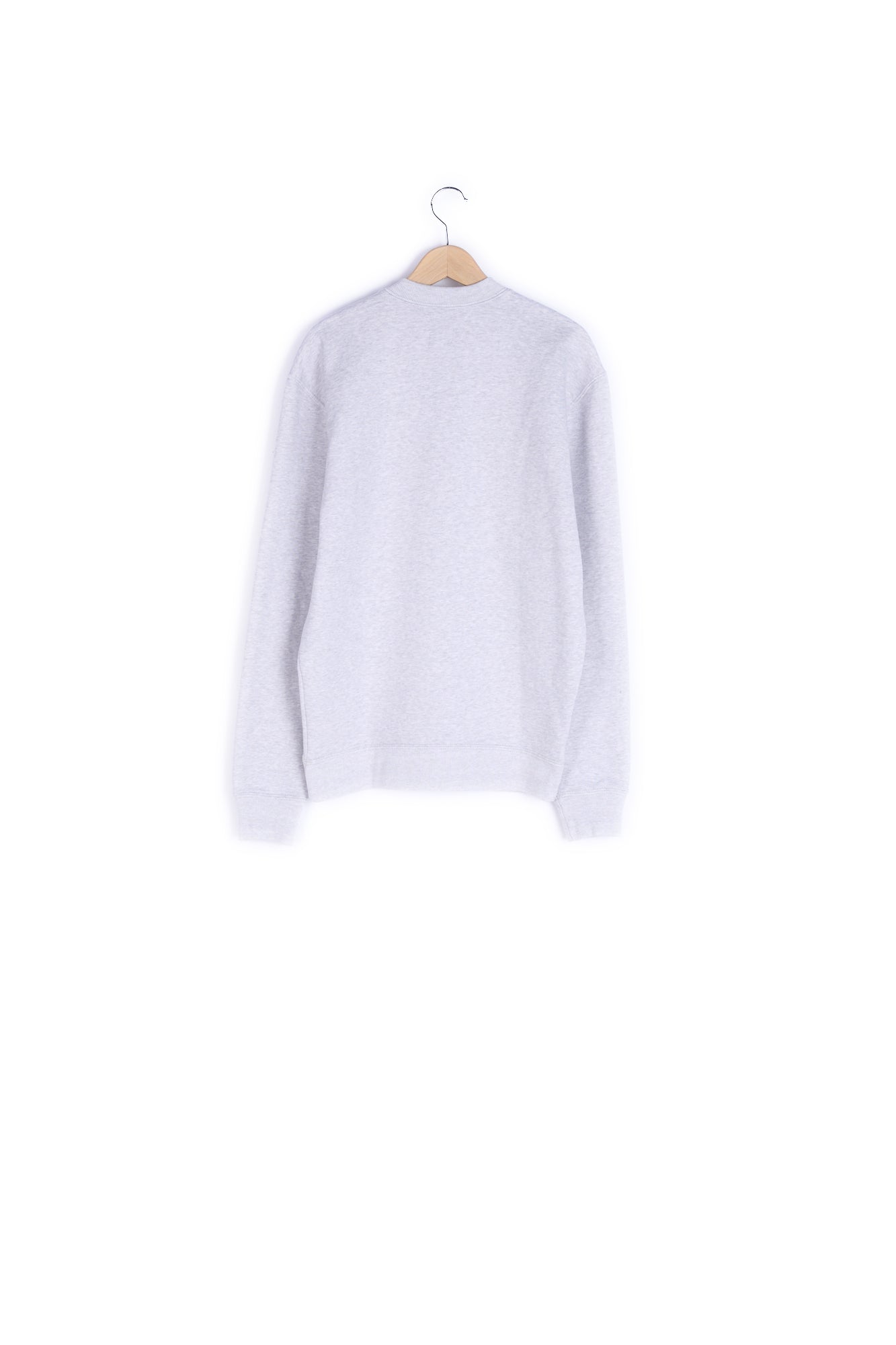 Pull chaud en laine upcyclé par Tilli Aigle
