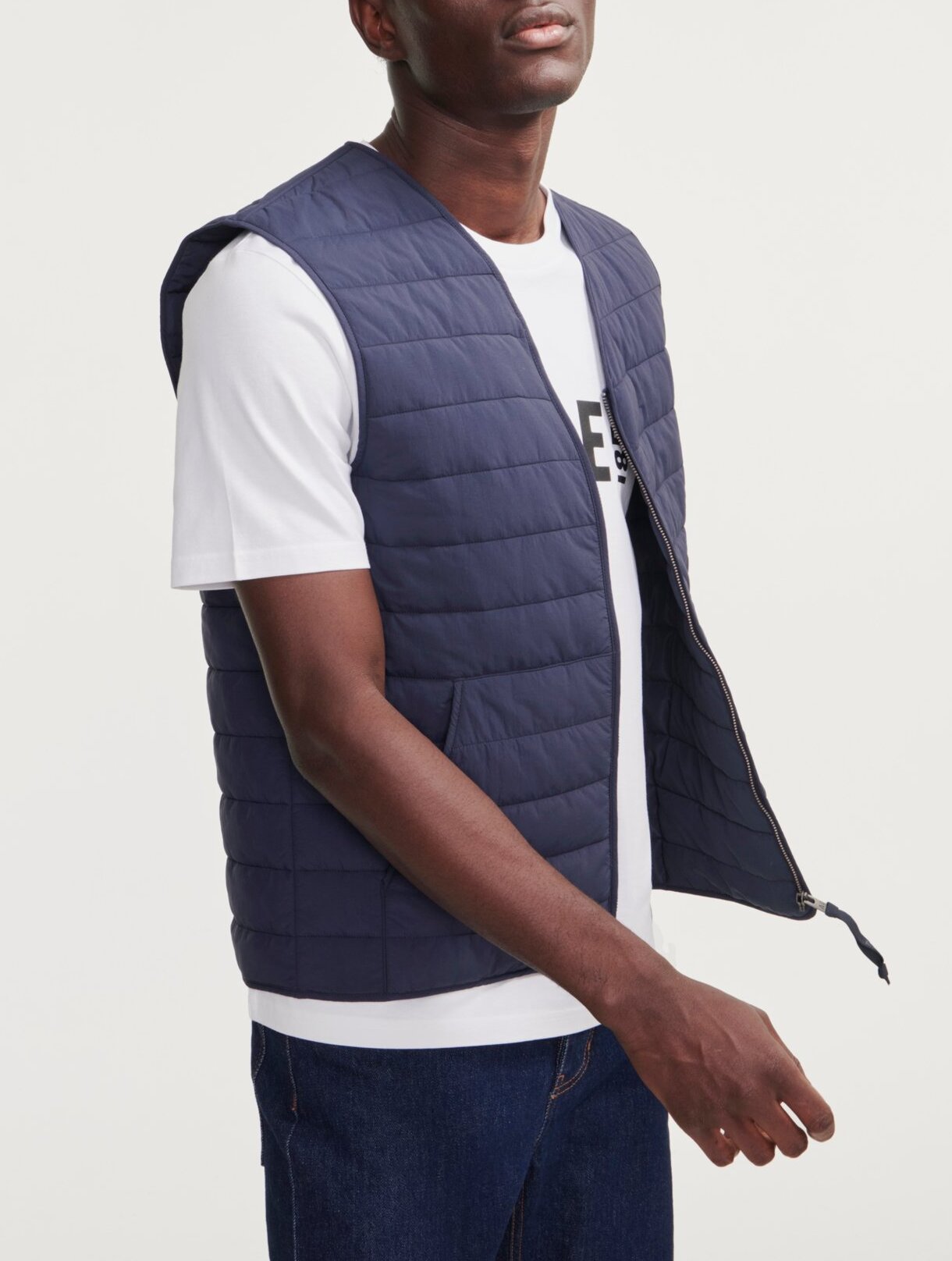 Gilet sans manches court déperlant ouate DUPONT SORONA® Aigle