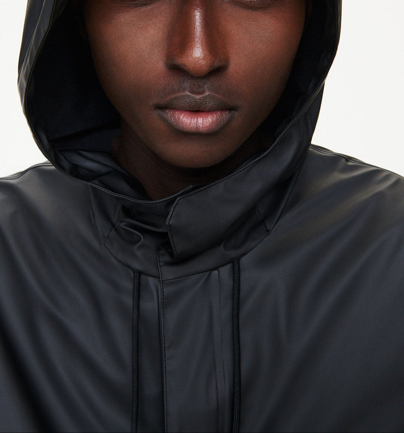 Parka longue matière waterproof à capuche Aigle