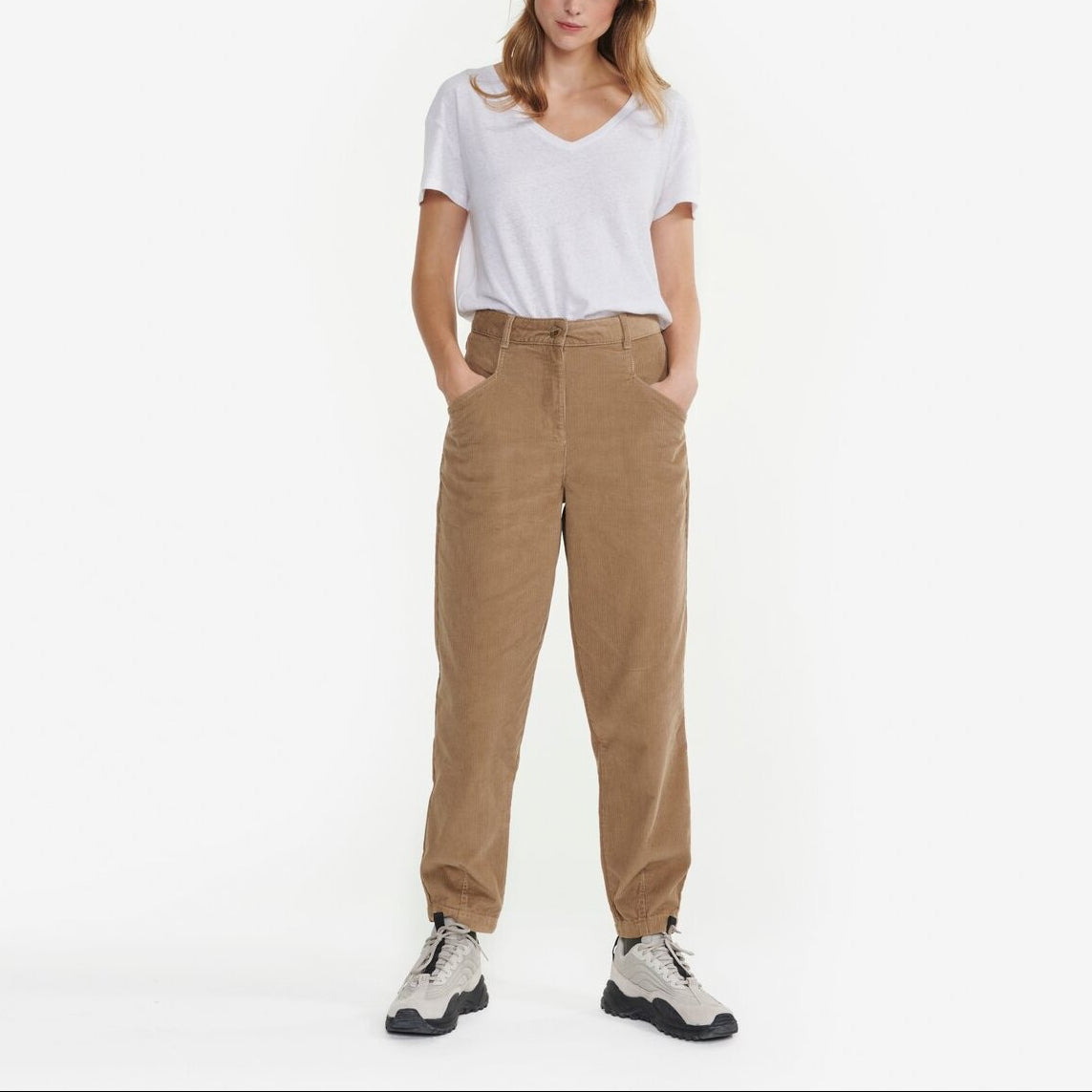 Pantalon en velours côtelé Femme Aigle